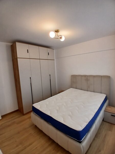 Mariott, 13 Septembrie, Panduri