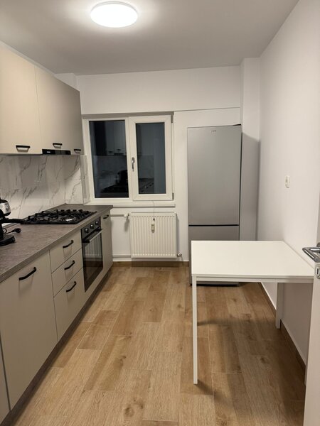 Mariott, 13 Septembrie, Panduri